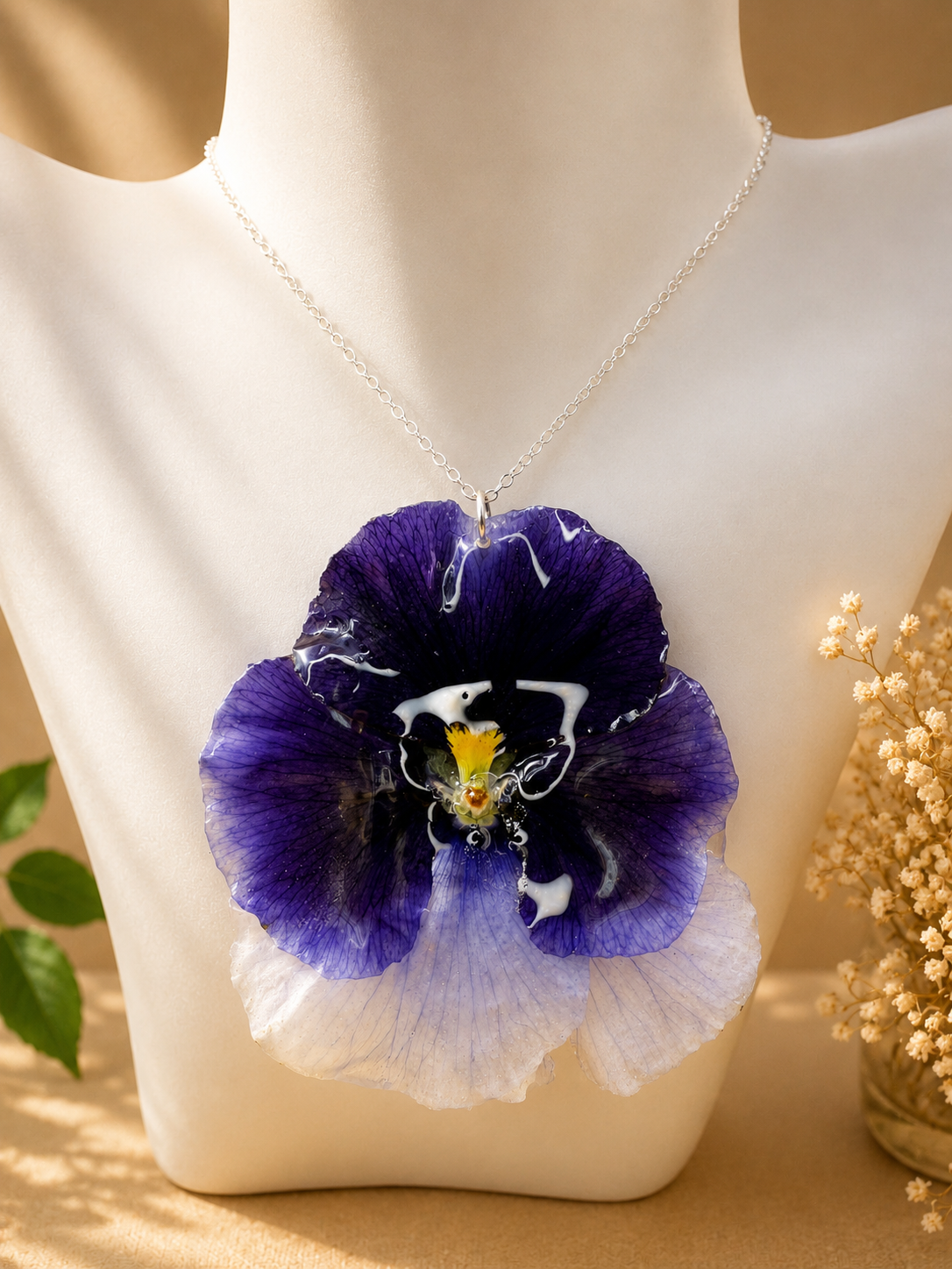Pansy pressed flower pendant necklace worn on the neck, real pansy flower in 925 sterling silver resin, handmade by Held Forever Studio